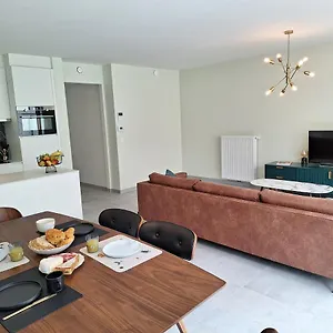 55 , Oostende België