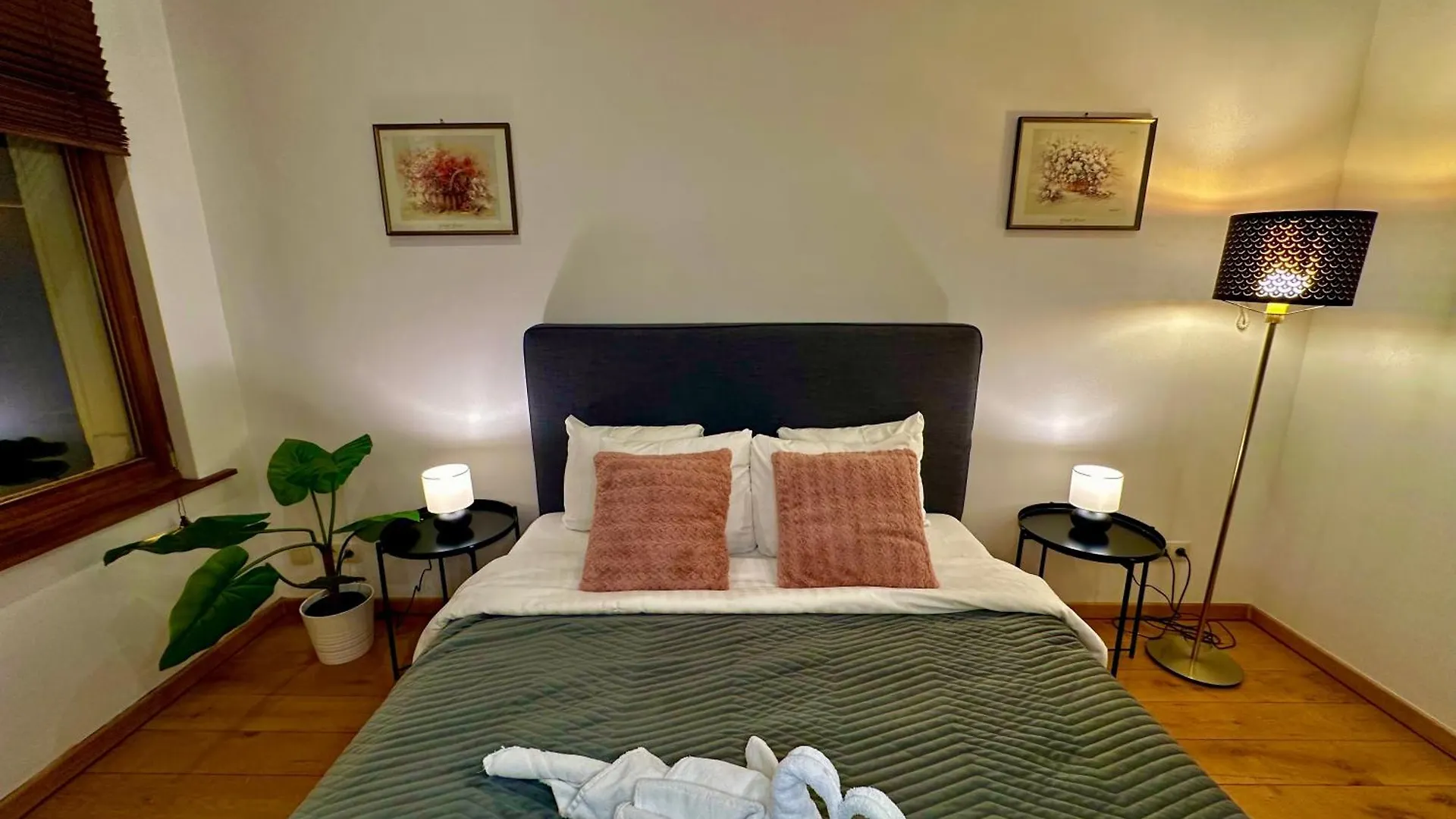 Apartment Luxury Suites Museum By Rikas Hotels Antwerp